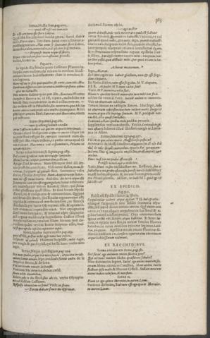 913