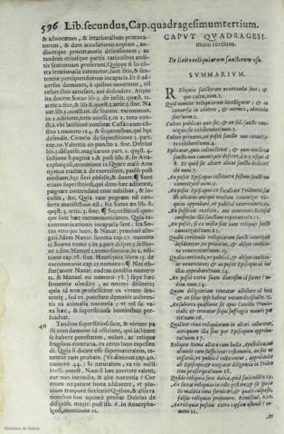 596